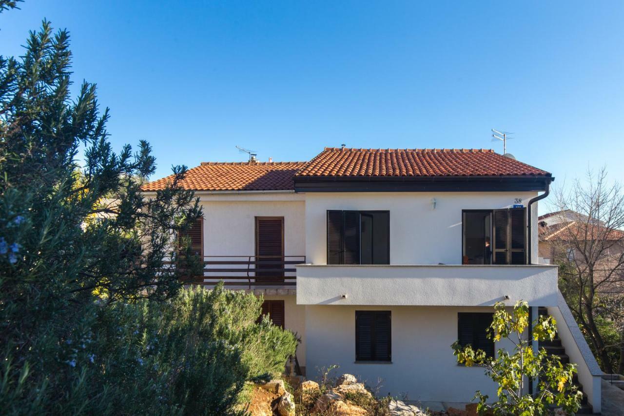 Apartment Karen Krk Town