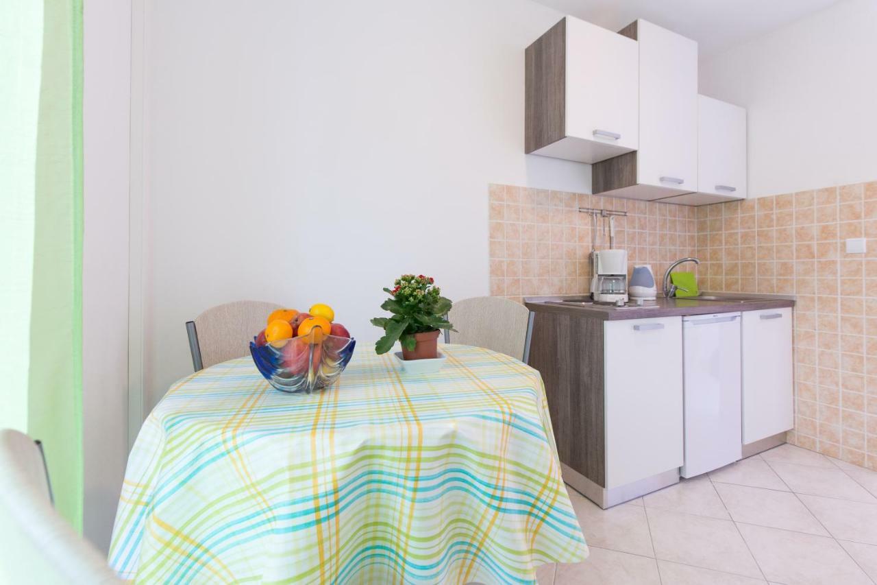 Apartment Karen Krk Town