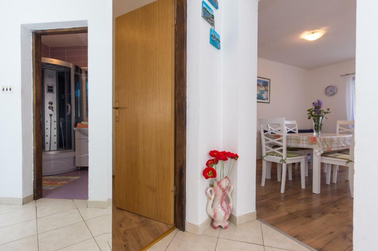 Karen Apartman Krk Town